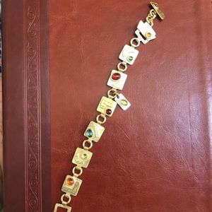 18 karat gold 35 grams with semi precious stones